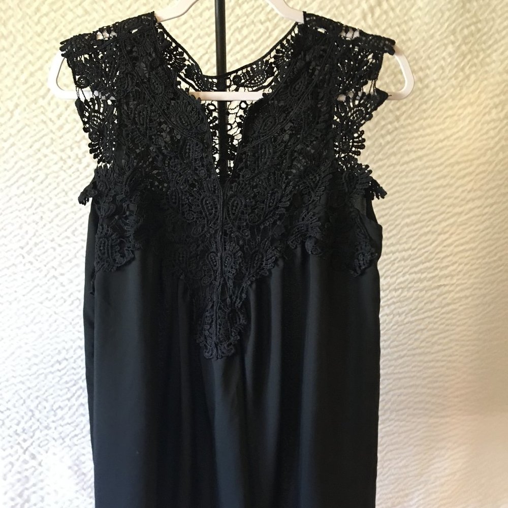 Sleeveless black top